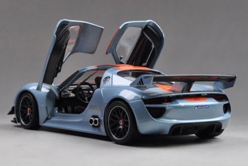 Модель машины Porsche 918 RSR, 1:24  